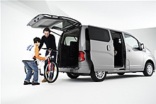 NISSAN NV200