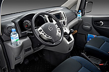 NISSAN NV200