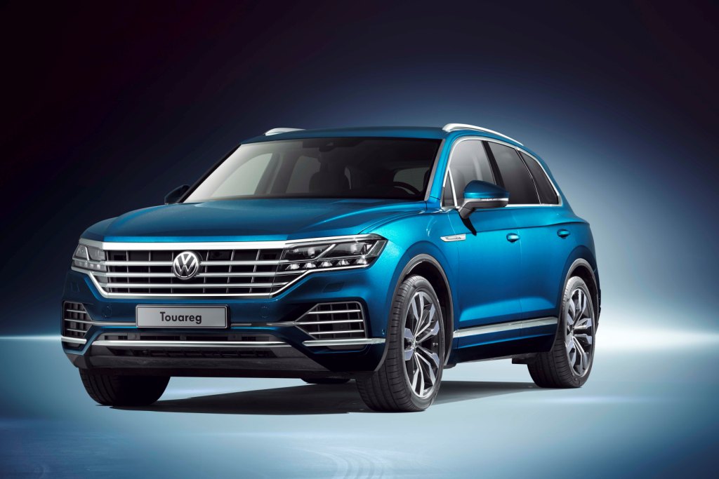 vw-volkswagen-suv-touareg-2018-modre-auto