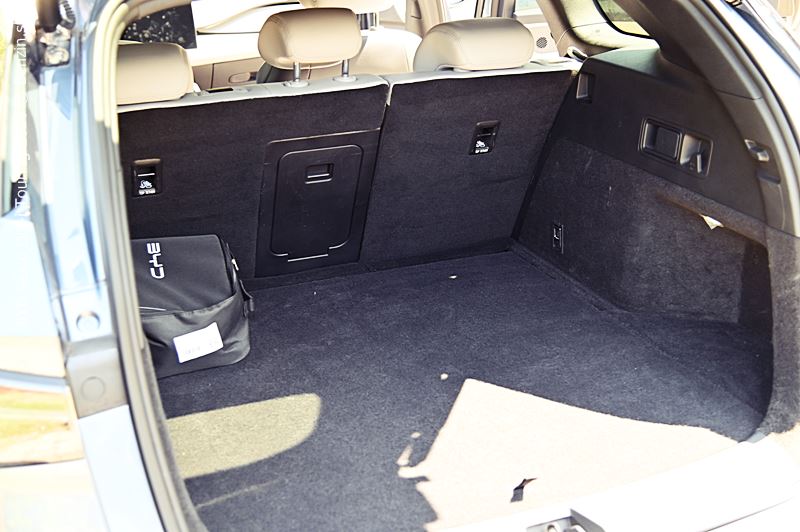 BYD, cinske auto, Seal, benzin.sk test auta, hybrid, spotreba, kufor, interi�r